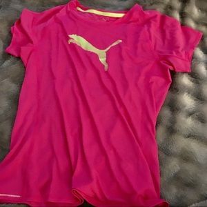 M Puma Gym Top NWOT